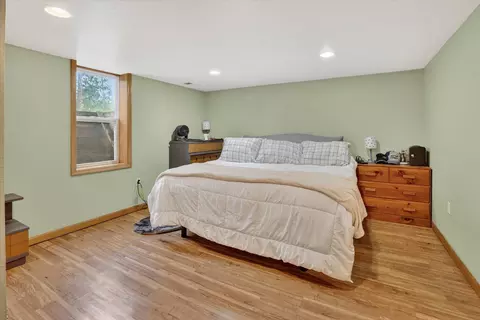 Bedroom - 6440 Richard Rd, Grayling, MI 49738 photo 6 of 8