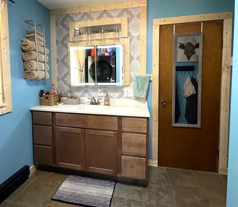Bath - 3101 Hazel Rd, Harrison, MI 48625 photo 2 of 3