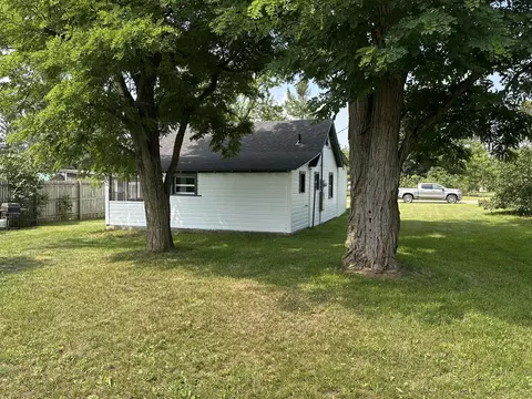 Exterior - 3115 Olsen St, Lewiston, MI 49756 photo 3 of 5