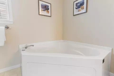 Bath - 6097 Summerside Dr, Alanson, MI 49706 photo 3 of 7