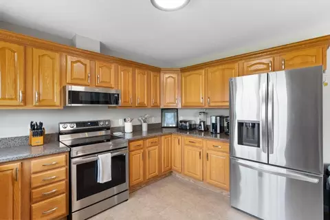 Kitchen - 6097 Summerside Dr, Alanson, MI 49706 photo 3 of 4