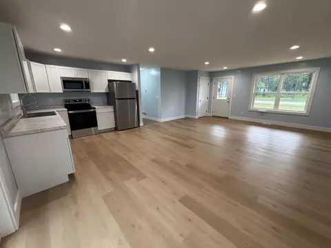 Living - 213 Memory Ln, Roscommon, MI 48653 photo 2 of 2