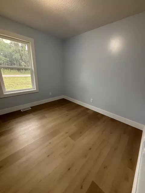 Bedroom - 213 Memory Ln, Roscommon, MI 48653 photo 6 of 6