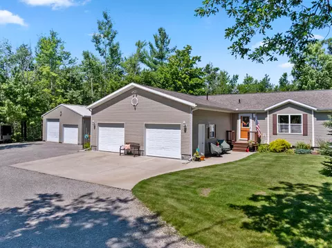 14054 Old State Rd, Johannesburg, MI 49751