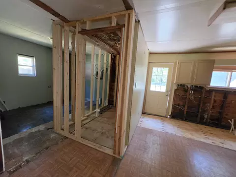 Entry Way - 109 Seaton Dr, Mio, MI 48647 photo 4 of 4