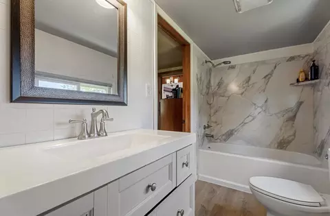 Bath - 1610 Richardson Rd, Lachine, MI 49753 photo 3 of 3