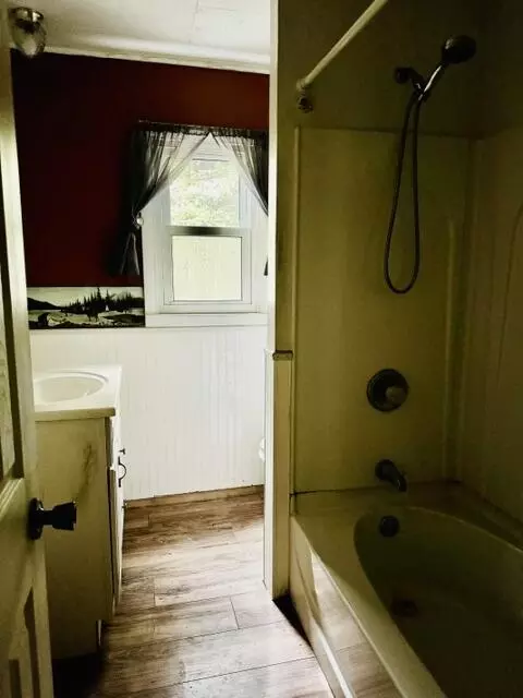 Bath - 314 Acre Ct, Roscommon, MI 48653 photo 1 of 1