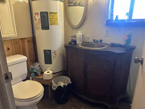 Bath - 1203 Lakeview Dr, Mio, MI 48647 photo 1 of 1