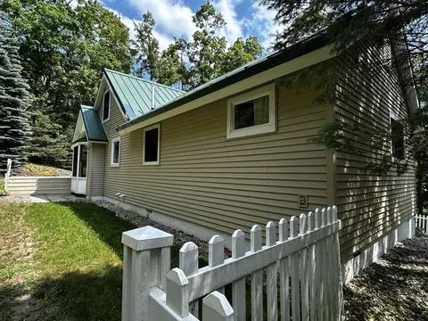 Exterior - 11154 White Ash Trl, Vanderbilt, MI 49795 photo 5 of 8