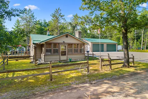 8985 Conifer Trl, Atlanta, MI 49709