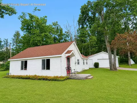 7715 Meridian Line Rd, Johannesburg, MI 49751