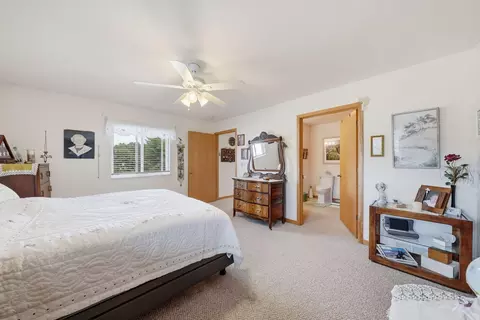 Bedroom - 8099 Greenwood Rd, Gladwin, MI 48624 photo 2 of 4