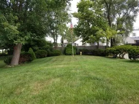 Exterior - 43336 E Huron River Dr, Van Buren, MI 48111 photo 5 of 6