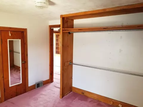Bedroom - 43336 E Huron River Dr, Van Buren, MI 48111 photo 3 of 3