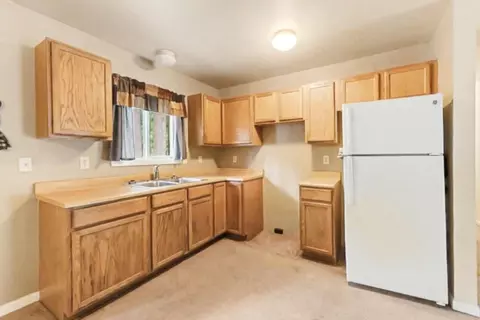 Kitchen - 207 Dover Dr, Roscommon, MI 48653 photo 1 of 3