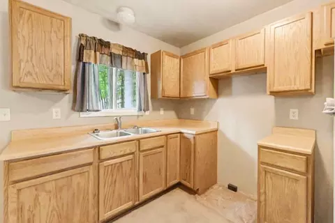 Kitchen - 207 Dover Dr, Roscommon, MI 48653 photo 2 of 3