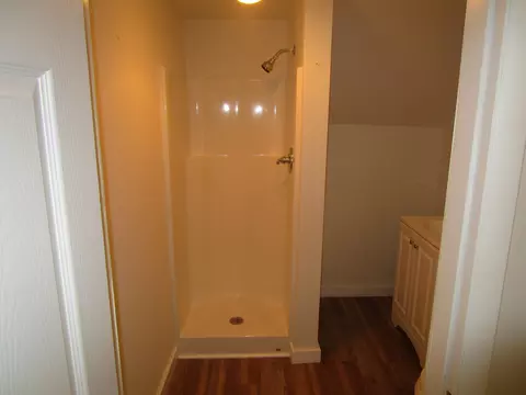 Bath - Undisclosed, Wolverine, MI 49799 photo 3 of 4