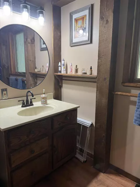 Bath - 11800 Goodfellow Dr, Frederic, MI 49733 photo 2 of 6