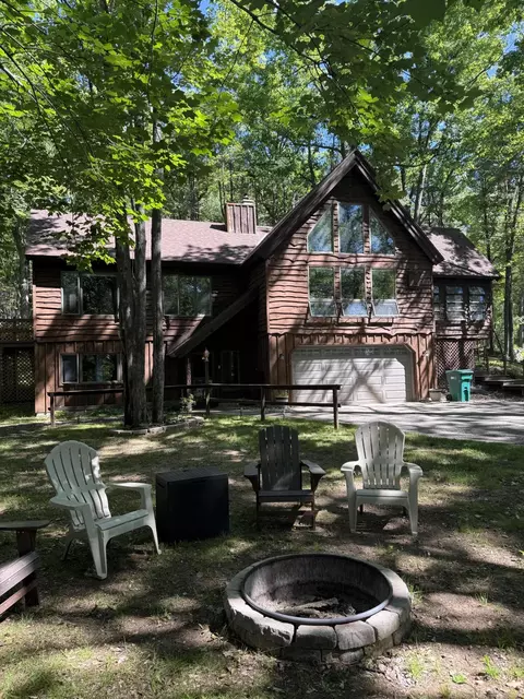Exterior - 11800 Goodfellow Dr, Frederic, MI 49733 photo 3 of 17