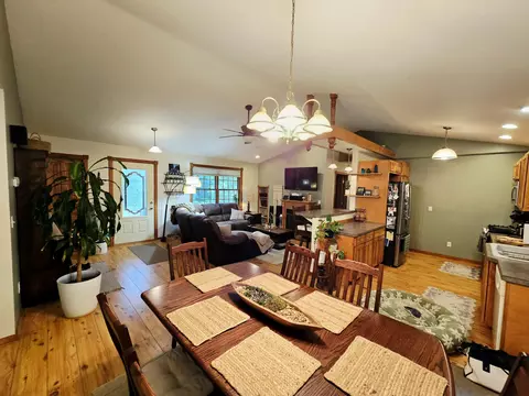 Dining - 9535 E Sunset Dr, Roscommon, MI 48653 photo 1 of 1