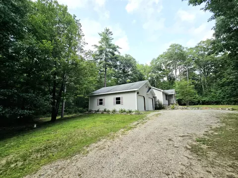 Exterior - 9535 E Sunset Dr, Roscommon, MI 48653 photo 12 of 14