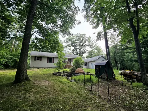 Exterior - 9535 E Sunset Dr, Roscommon, MI 48653 photo 10 of 14