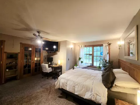 Bedroom - 9535 E Sunset Dr, Roscommon, MI 48653 photo 1 of 2