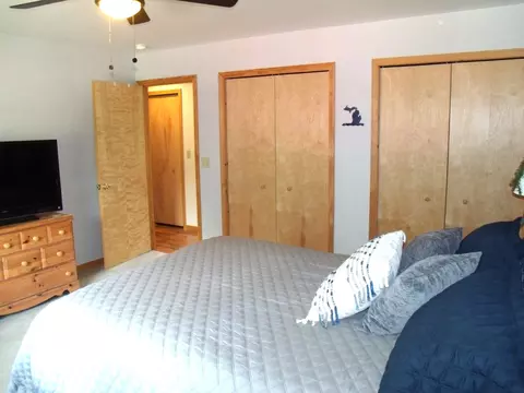 Bedroom - 9622 Meyers Rd, Wolverine, MI 49799 photo 4 of 10