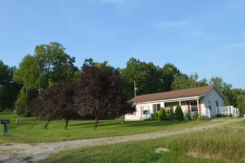 Exterior - 240 Davis Rd, Mio, MI 48647 photo 2 of 6