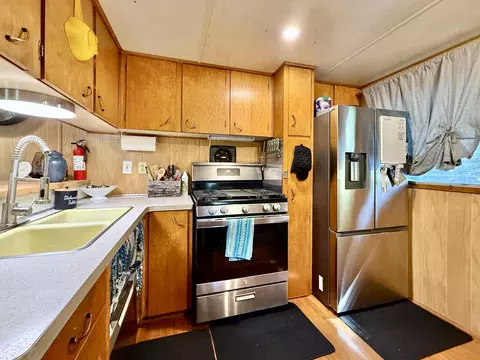 Kitchen - 4446 Shooks Rd, Wolverine, MI 49799 photo 4 of 8
