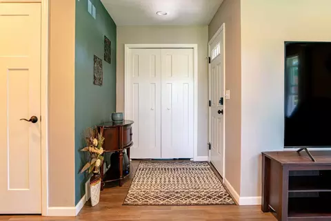 Entry Way - 4150 Ash Ln, Gladwin, MI 48624 photo 1 of 5