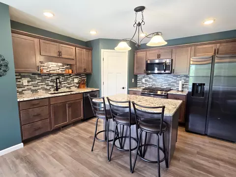 Kitchen - 4150 Ash Ln, Gladwin, MI 48624 photo 2 of 2