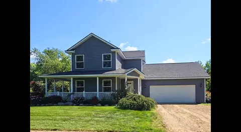 Exterior - 4150 Ash Ln, Gladwin, MI 48624 photo 4 of 14