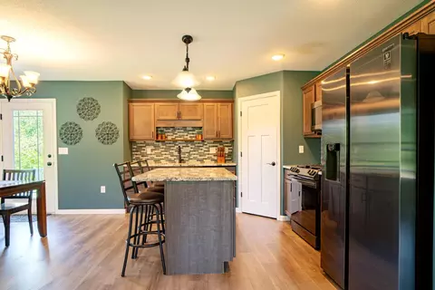 Kitchen - 4150 Ash Ln, Gladwin, MI 48624 photo 1 of 2