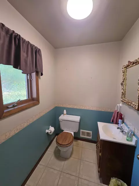Bath - 2416 Hoy Rd, Mio, MI 48647 photo 1 of 9
