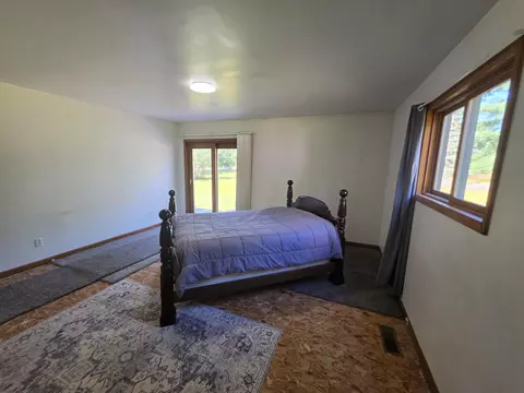 Bedroom - 2416 Hoy Rd, Mio, MI 48647 photo 2 of 4