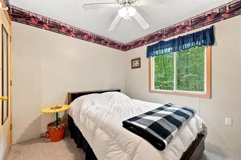 Bedroom - 104 Heidi Ct, Roscommon, MI 48653 photo 3 of 5