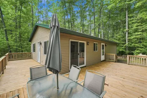 Exterior - 104 Heidi Ct, Roscommon, MI 48653 photo 4 of 8
