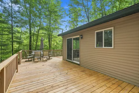 Exterior - 104 Heidi Ct, Roscommon, MI 48653 photo 5 of 8