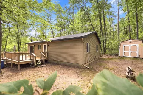 Exterior - 104 Heidi Ct, Roscommon, MI 48653 photo 6 of 8
