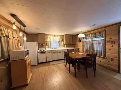 Kitchen - 3713 Deepwoods Rd, Roscommon, MI 48653 photo 2 of 2