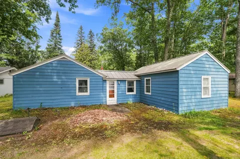 Exterior - 115 Swanson Ave, Roscommon, MI 48653 photo 5 of 7