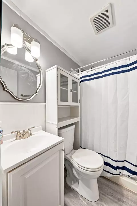 Bath - 115 Swanson Ave, Roscommon, MI 48653 photo 1 of 1