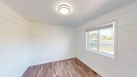 Bedroom - 447 S 449 S Main St, Roscommon, MI 48653 photo 3 of 3