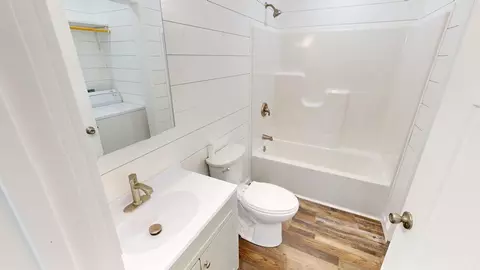 Bath - 447 S 449 S Main St, Roscommon, MI 48653 photo 1 of 1