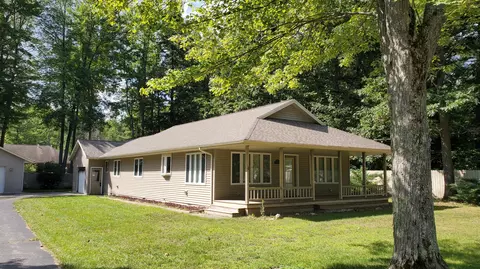 415 Erie, Houghton Lake, MI 48629