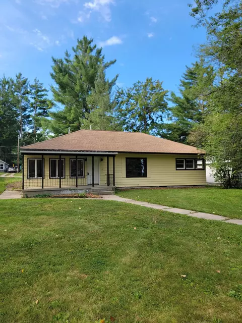 6008 Sunset Dr, Saint Helen, MI 48656
