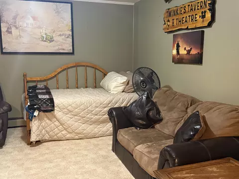 Bedroom - 2364 Vanyea Rd, Cheboygan, MI 49721 photo 4 of 4