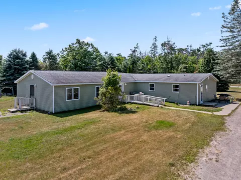 3965 Newt Dr, Gaylord, MI 49735
