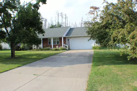 905 Schreur St, Gaylord, MI 49735